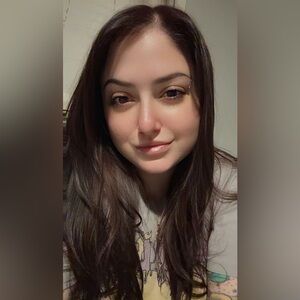 Meet your posher, Lori 💕